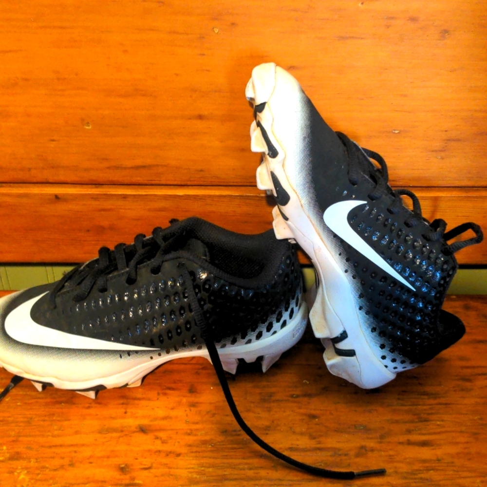 Boys baseball cleats Nike